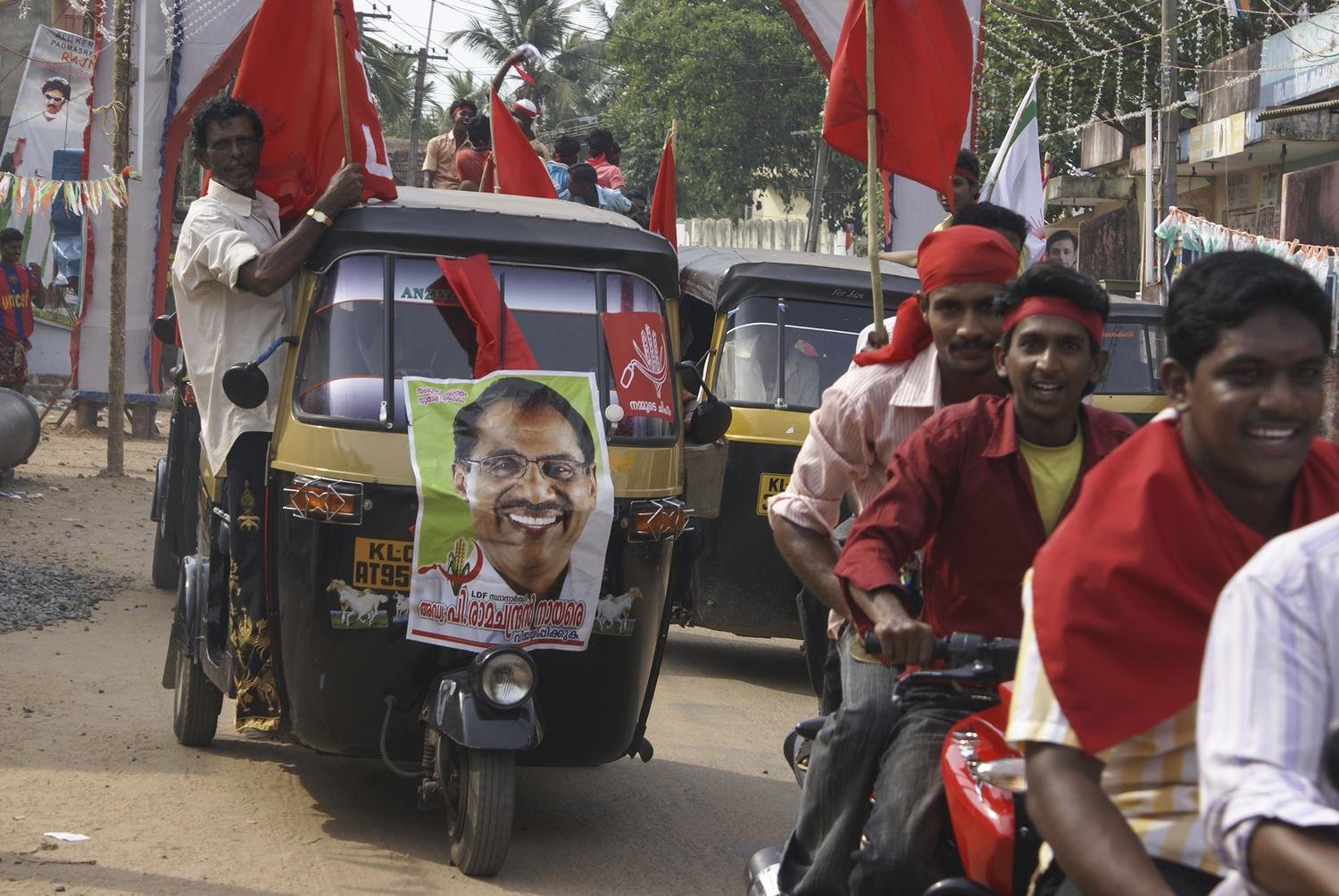 How Do Communists Govern in the Indian State of Kerala?